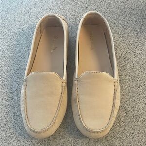 Cole Haan Women's Cream Loafers
Size 8